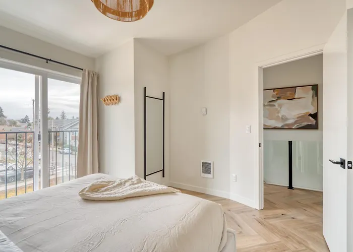 Albertaarts Happy Place Townhome