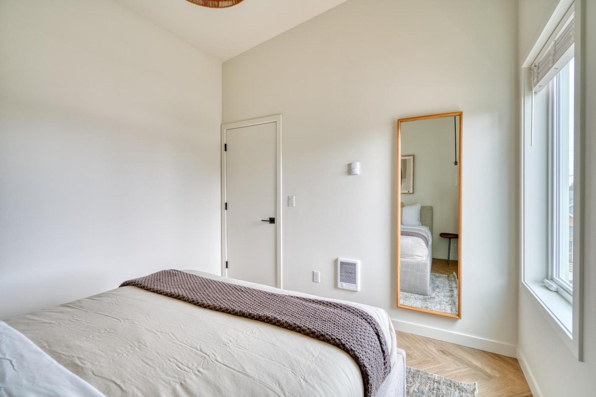 Albertaarts Happy Place Townhome Portland