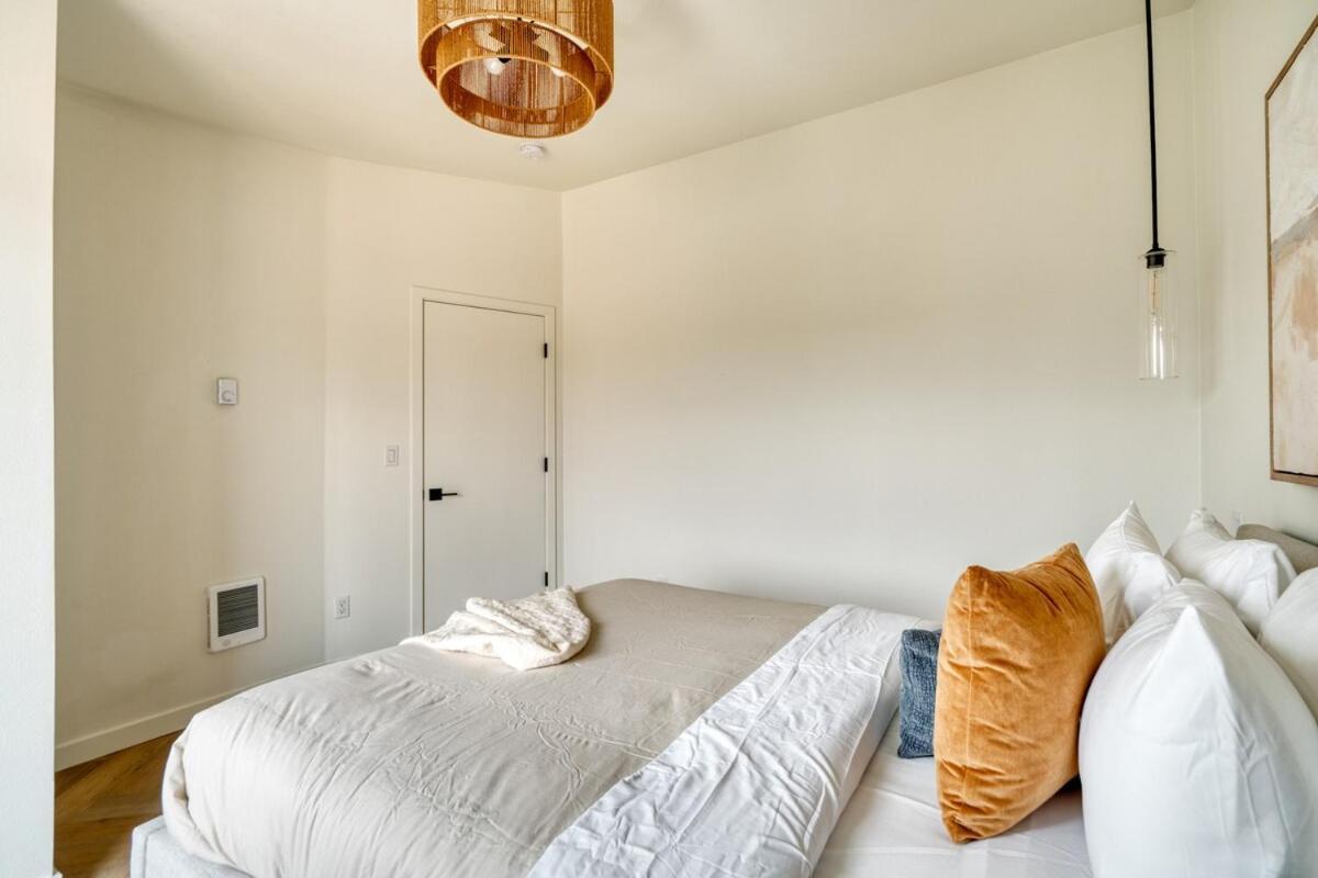 Albertaarts Happy Place Townhome Holiday home Portland