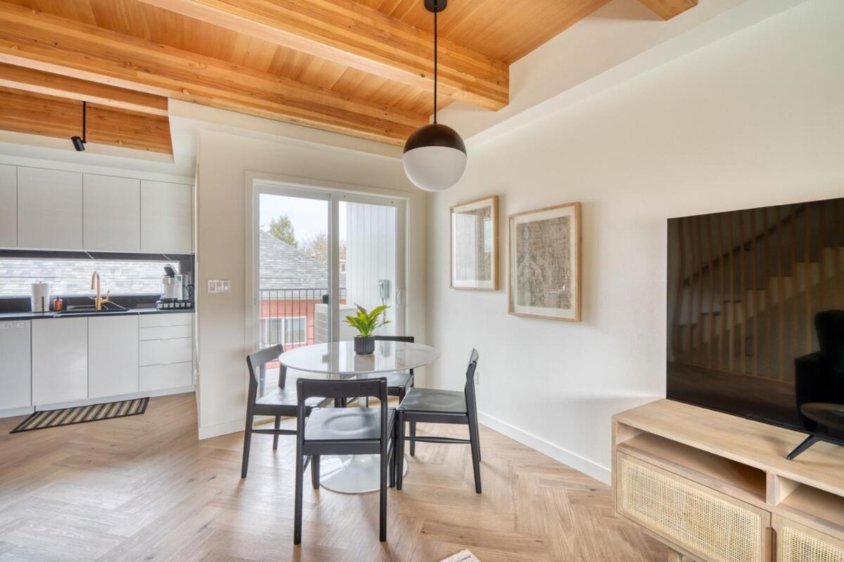 Holiday home Albertaarts Happy Place Townhome Portland