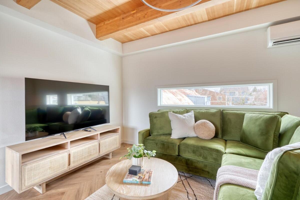 Holiday home Albertaarts Happy Place Townhome Portland