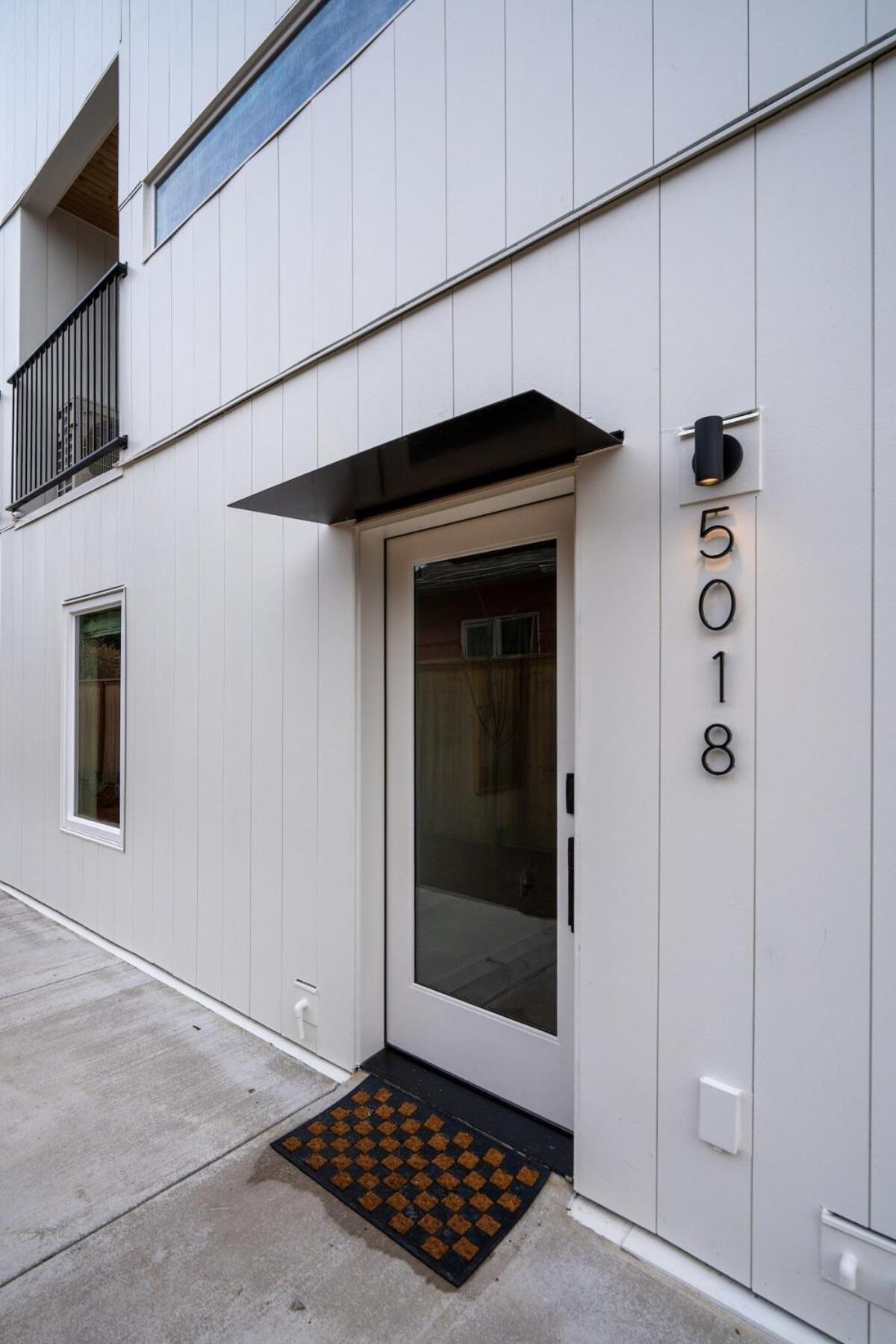 Holiday home Albertaarts Happy Place Townhome